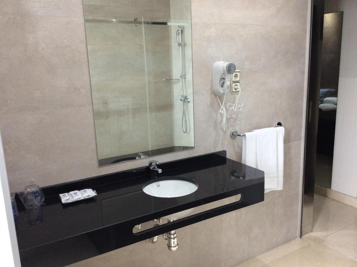 Hotel Ciudad De Fuenlabrada Eksteriør bilde