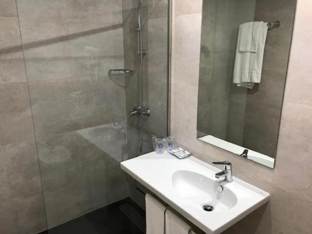 Hotel Ciudad De Fuenlabrada Eksteriør bilde