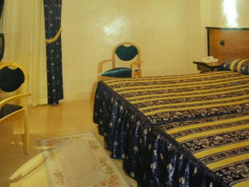 Hotel Ciudad De Fuenlabrada Eksteriør bilde